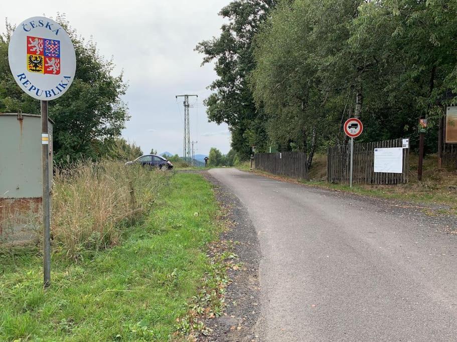 Fewo Karasek In Oybin Mit Panormablick, Kammlage Hain  Buitenkant foto